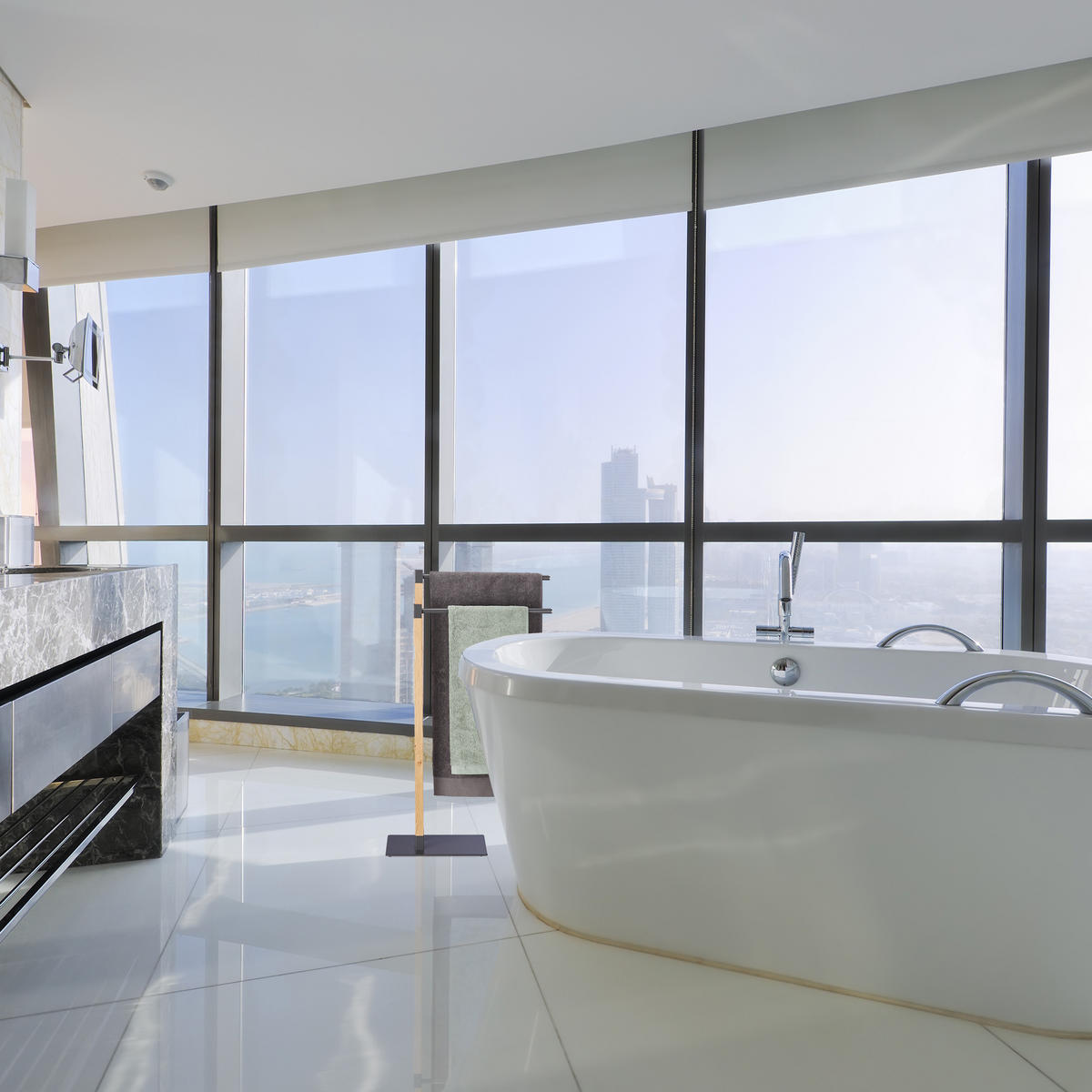 HANDTUCHHALTER - Multicolor, Holz/Metall (51.5/83.5/20cm) - Relaxdays