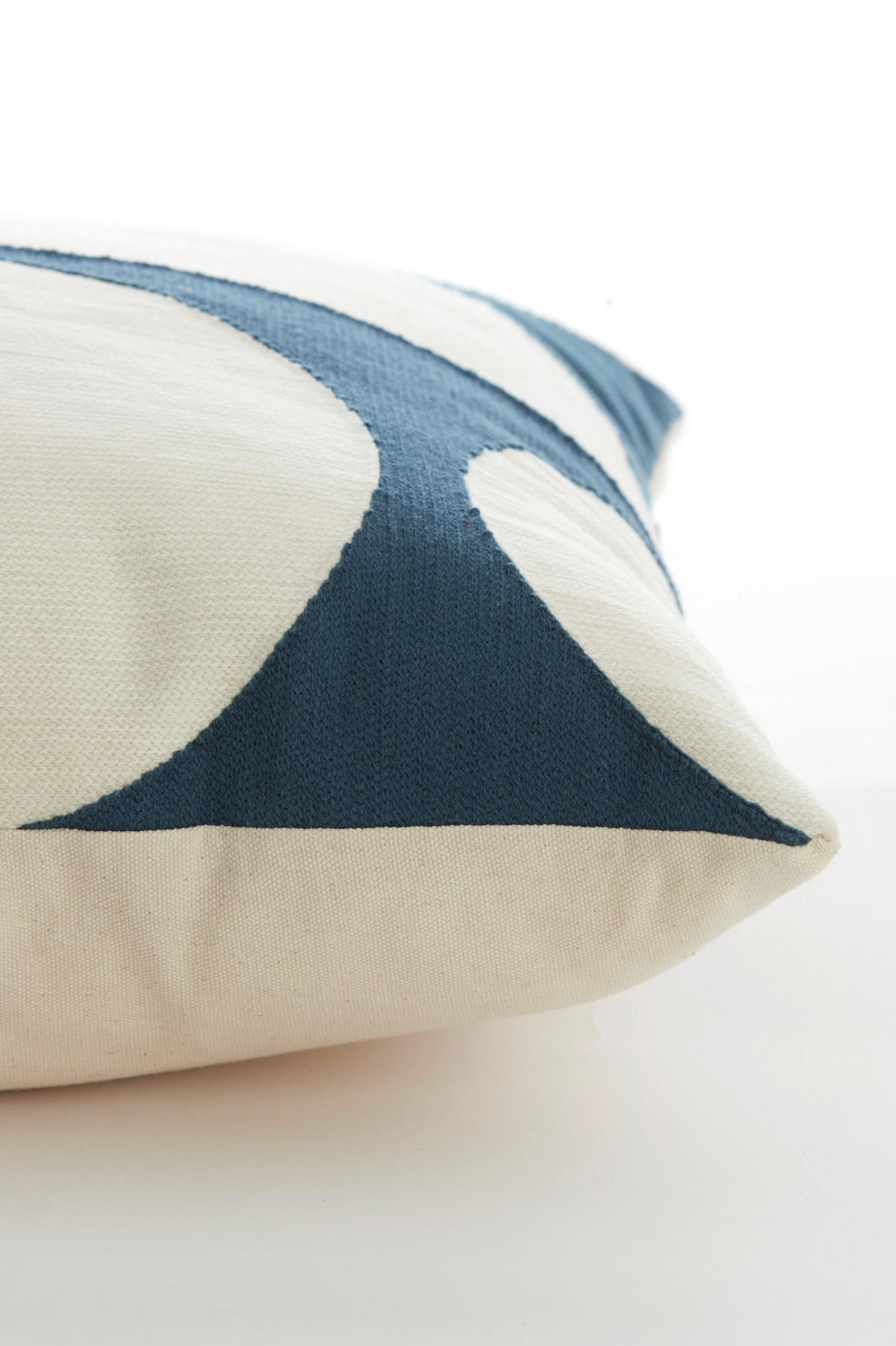 DEKOKISSEN Usera Blau 45/45/10 cm - Blau, Textil (45/45cm) - Light & Living