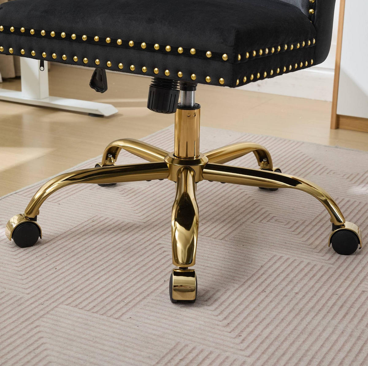 BÜROSTUHL Samt Schwarz mit goldfarbenem Metallgestell - Schwarz, Metall (50/98/63cm) - Meubliv