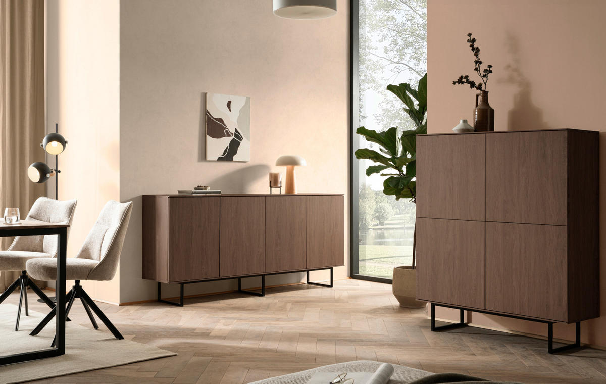 HIGHBOARD in Nussbaum 115 x 137 cm, Kommode mit Push-to-Open - Nussbaumfarben/Schwarz, Holzwerkstoff/Metall (115/137/40cm) - Furn.Design