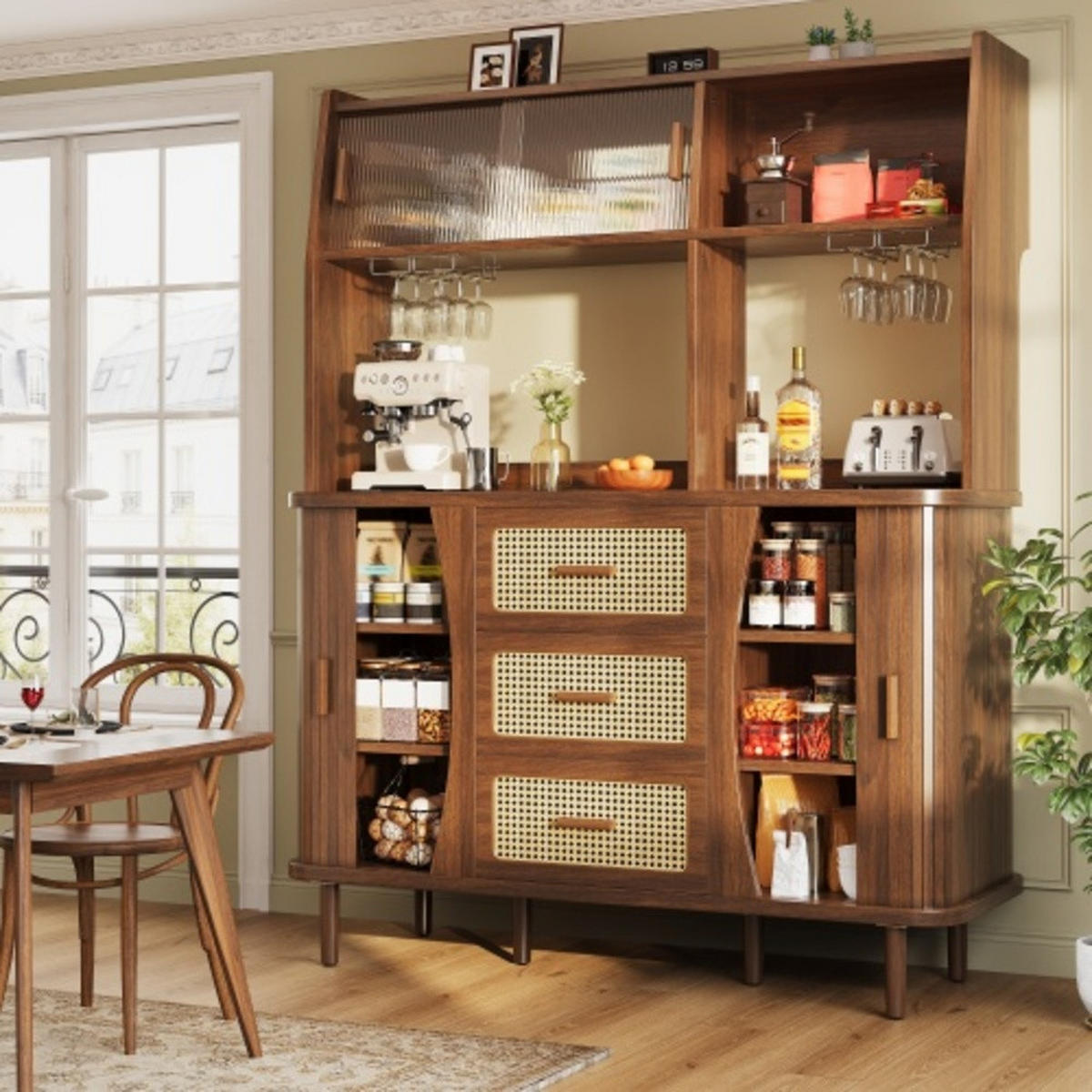 HOCHSCHRANK Nussbaumoptik aus MDF und Metall mit Rattanschubladen & Glasschiebetüren 140×40,5×174,5 cm - Nussbaumfarben, Holzwerkstoff (140/174.5/40.5cm) - Luhomfu