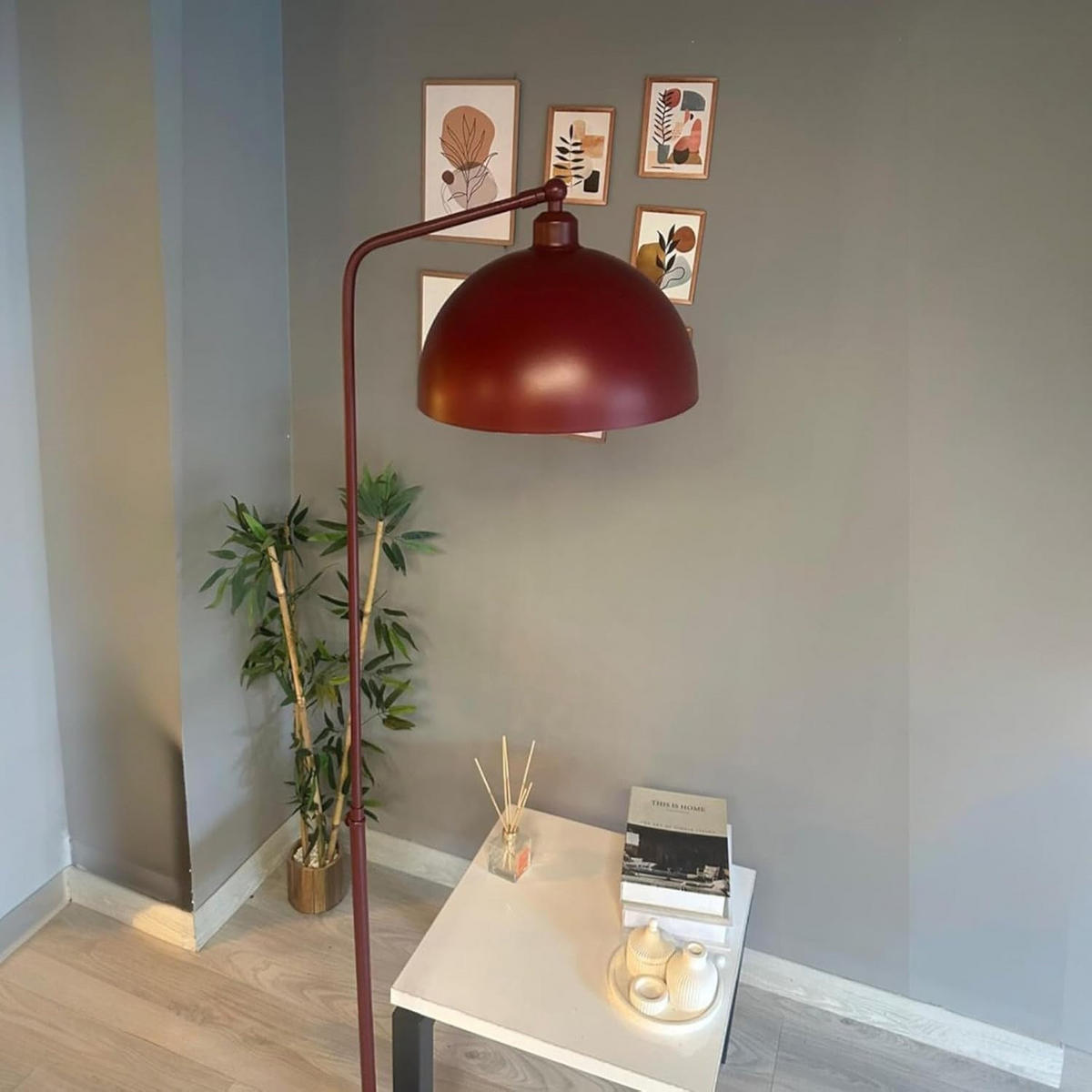 STEHLAMPE Norek aus Metall mit E27, verstellbarer Lampenschirm - Bordeaux, Metall (37/37/169cm) - Bamyum
