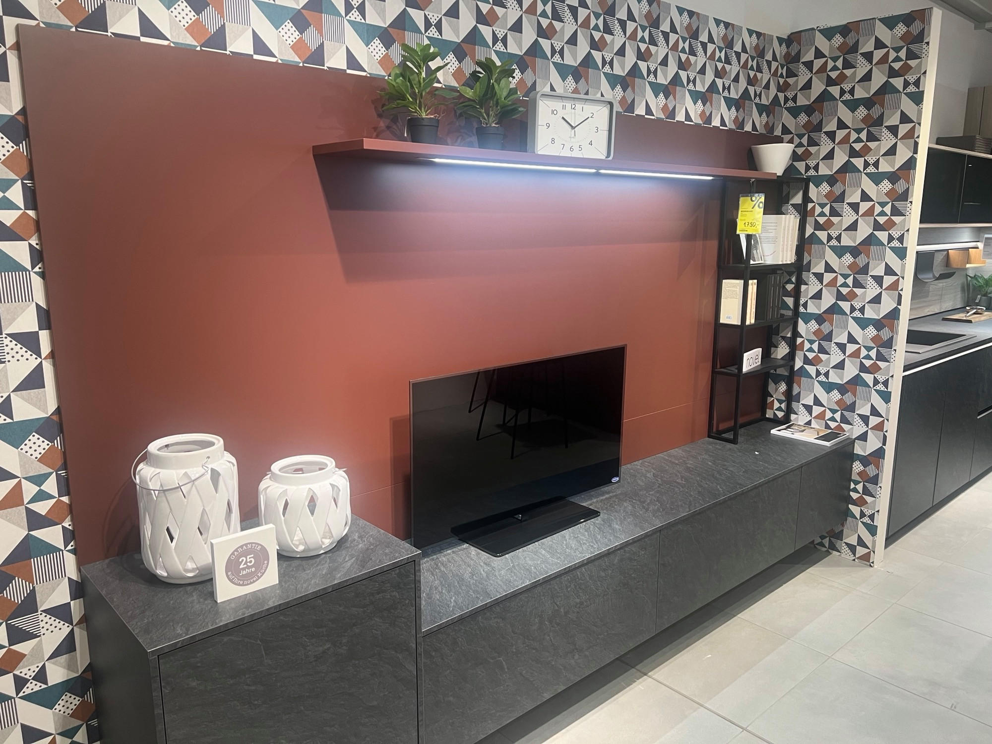 Wohnwand "Eldar" - Novel