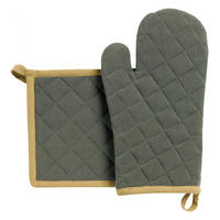 SET AUS TOPFLAPPEN/TOPFHANDSCHUH AUS RECYCELTEM MATERIAL Grace waldgrün 15 x 32 cm - Waldgrün, Textil (15/32cm) - Winkler