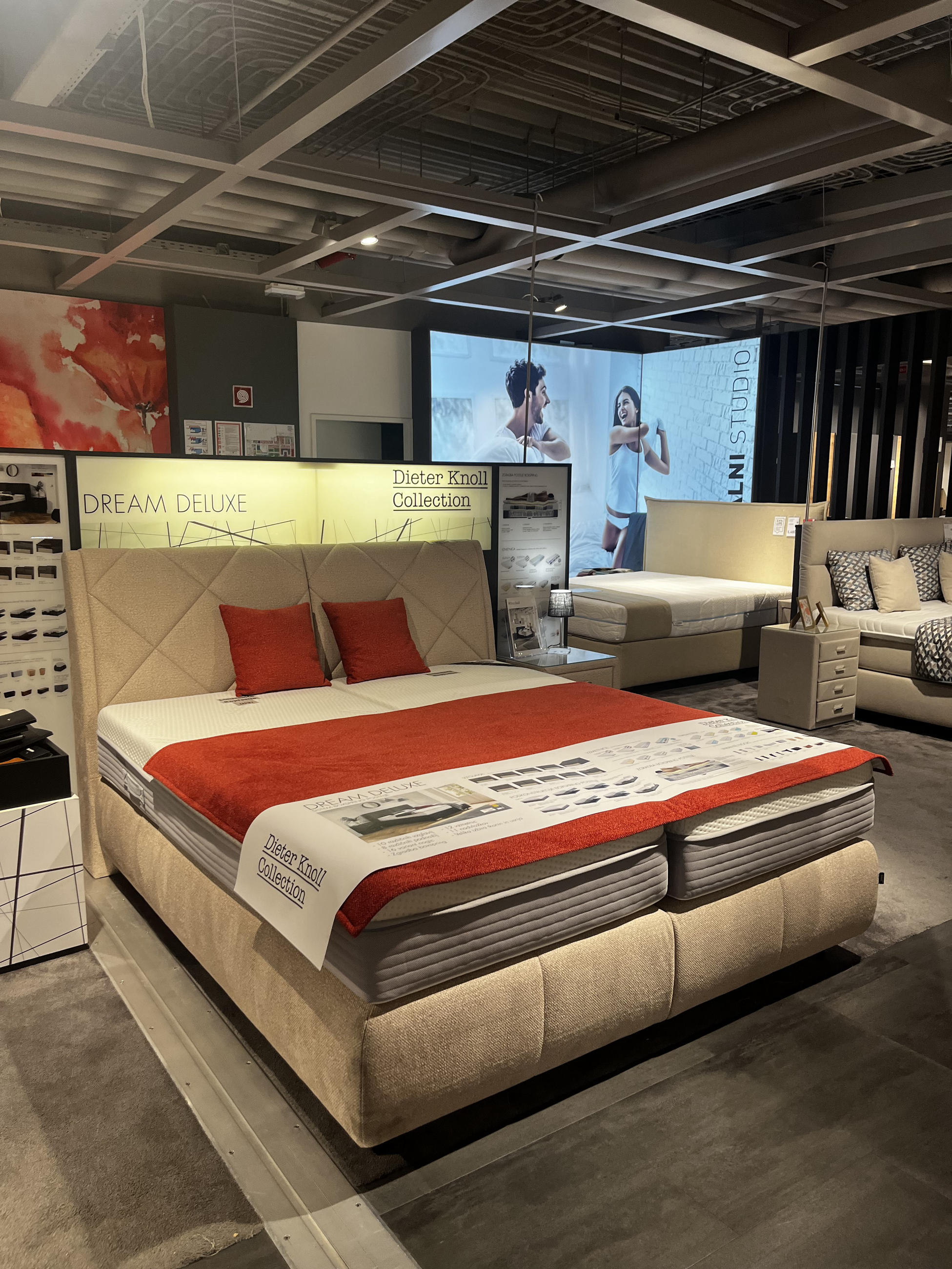 BOXSPRING POSTELJA DREAM DELUXE - Dieter Knoll