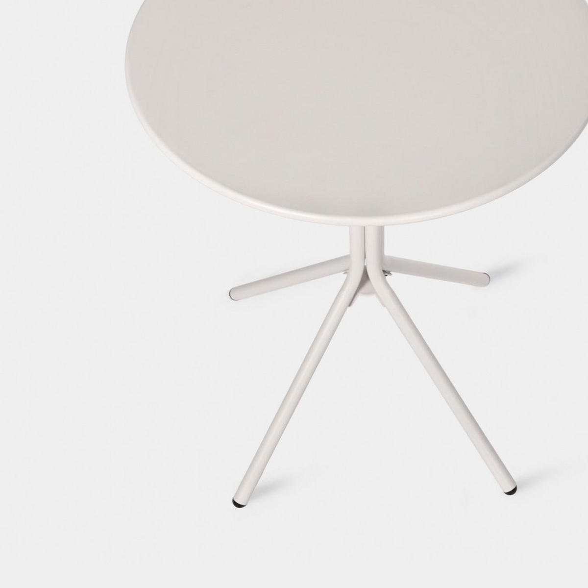 GARTENTISCH Kasem Beige 60 cm x 71 cm - Beige, Metall (60/60/71cm) - Klast Home