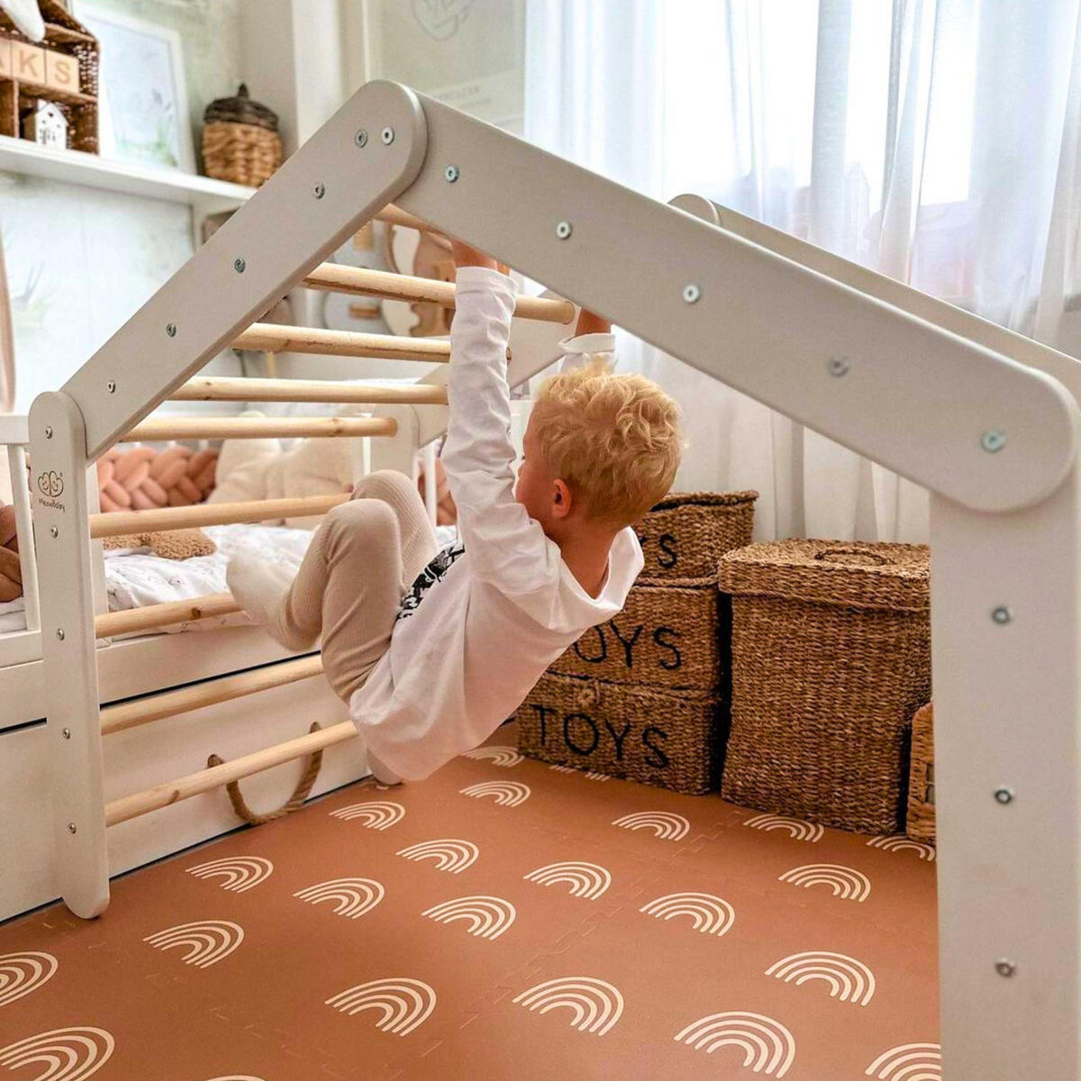 KLETTERDREIECK Großes Haus für Kinder mit Rosa Dach, Zarter Stoff, Montessori, Natur - Rosa/Naturfarben, Holz (112/94/61cm) - MeowBaby