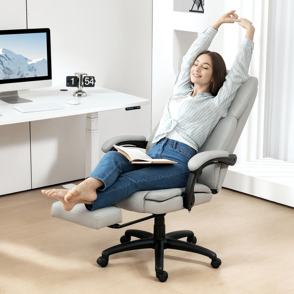 KANCELÁŘSKÁ ŽIDLE s 5 masážními režimy, ergonomická kancelářská židle s funkcí polohování - černá/světle šedá, plast (68.5/121/68.5cm) - Vinsetto