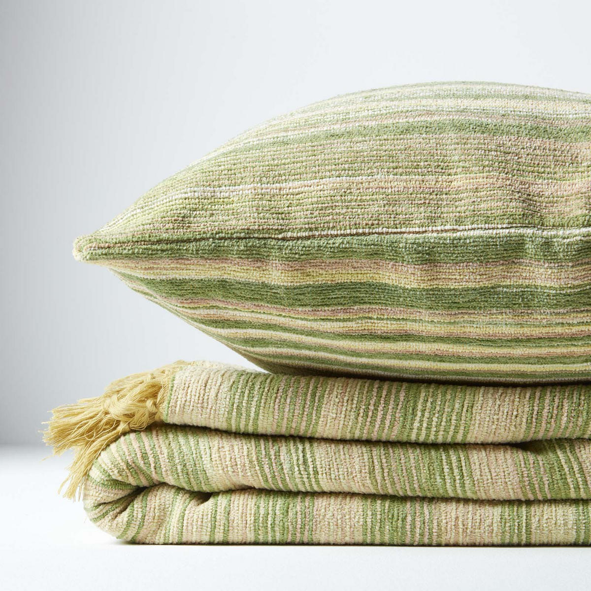 KISSENHÜLLE Chenille Tie Dye grün 60/60 cm - Grün, Textil (60/60cm) - Homescapes
