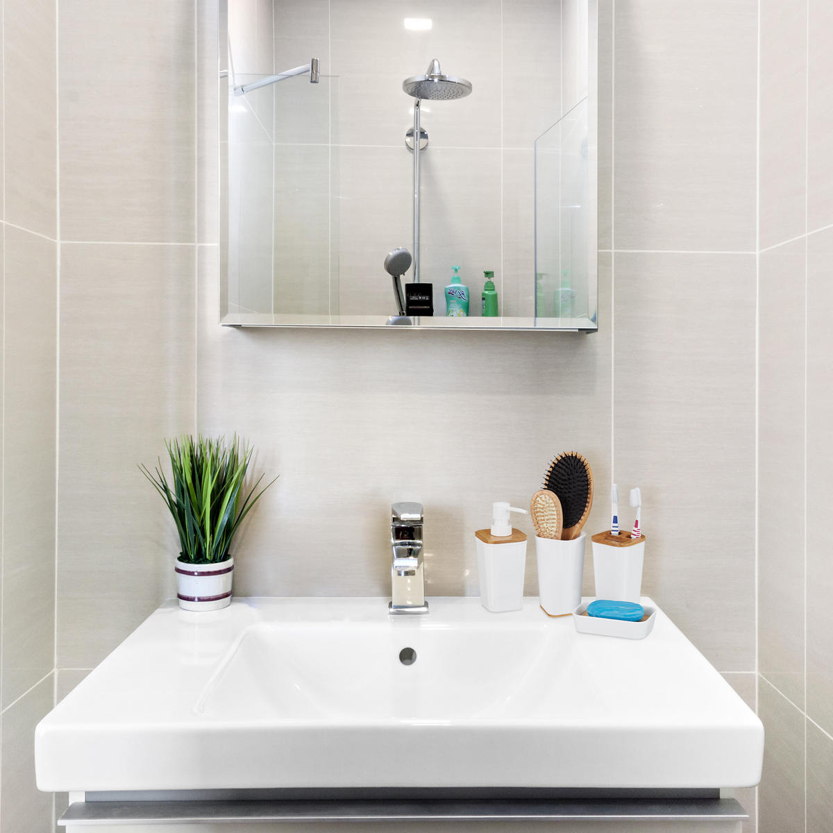 4-TEILIGES Badaccessoires-Set - Weiß, Holz/Kunststoff (7/17.5/7cm) - Relaxdays