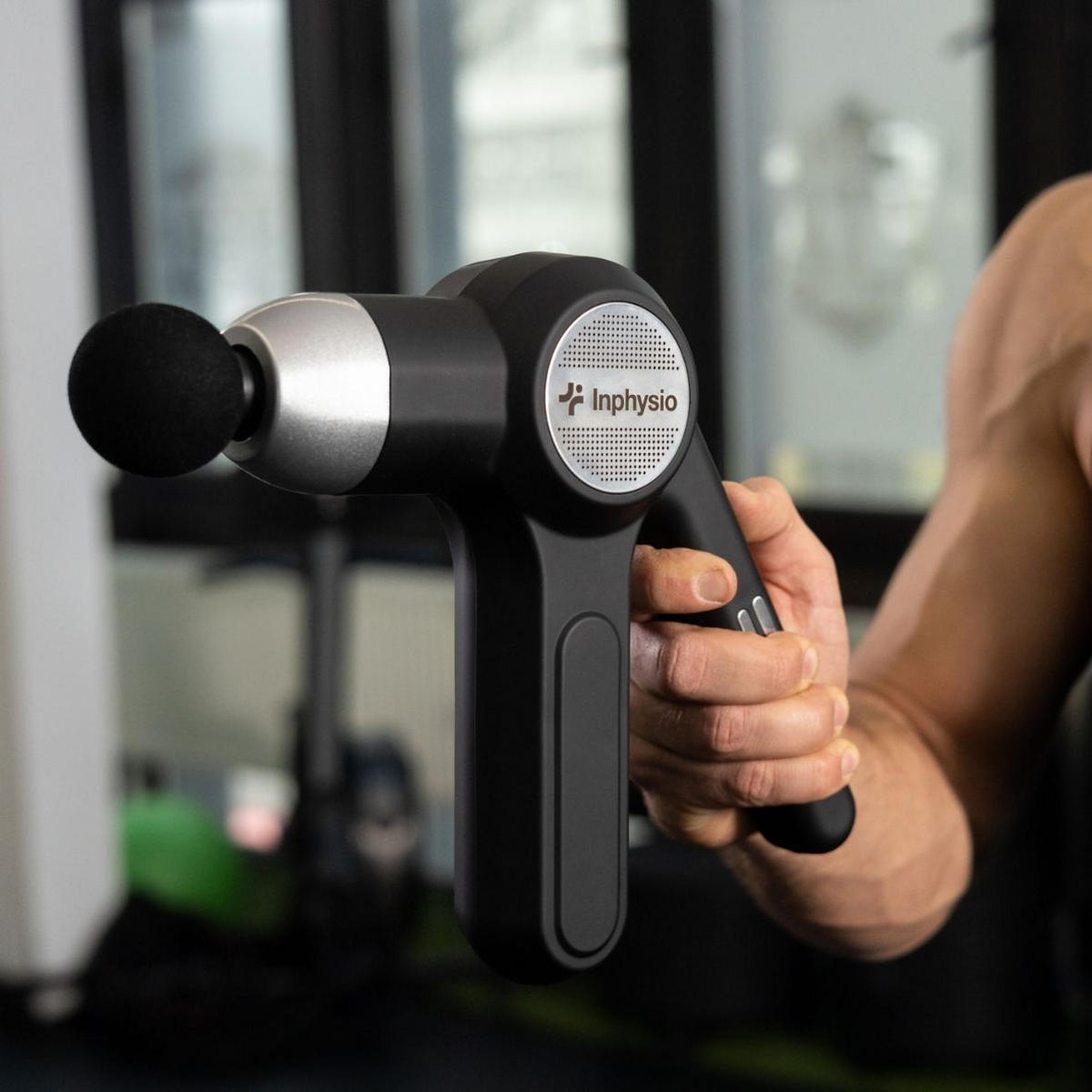 MASSAGEPISTOLE FÜR PERKUSSIONSTHERAPIE „MACMASSAGE 59“ - Schwarz, Kunststoff (17/27cm) - INPHYSIO