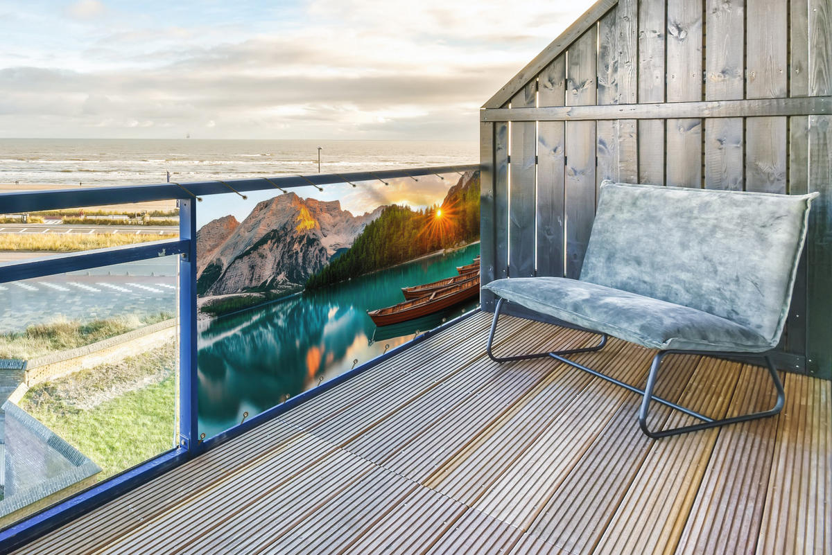 BALKON-SICHTSCHUTZ See - Berge - Sonnenuntergang - Boot - Petrol, Kunststoff (300/120cm) - MuchoWow