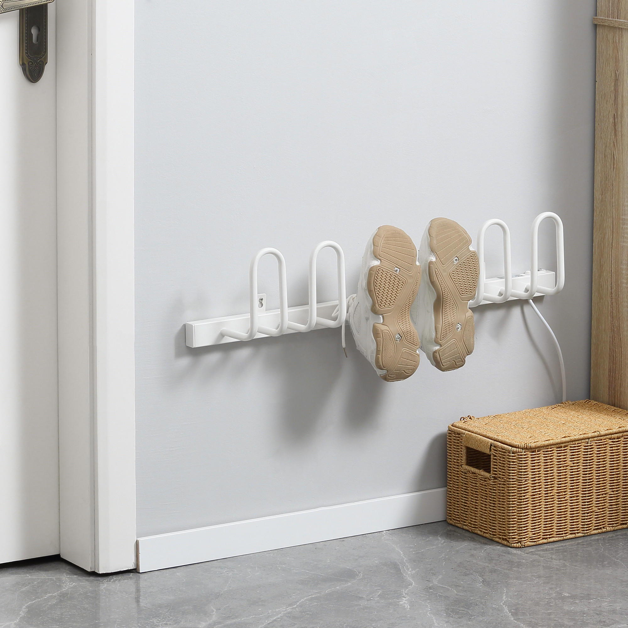 60 W Elektrischer Schuhtrockner für 3 Paar Schuhe Wandmontage Haushalt Weiß - Weiß, Metall (13/17/76cm) - HOMCOM