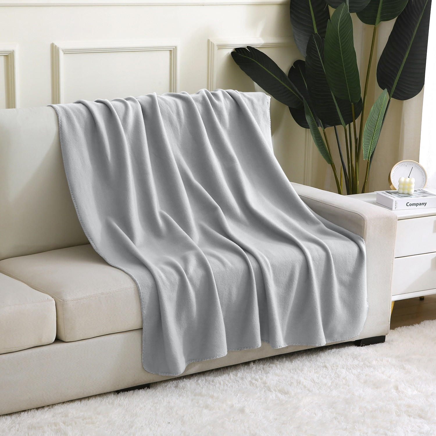 FLEECEDECKE 2er Set eco-line hellgrau 130/160 cm aus 100% recyceltem Material Kettelrand Anti-Pilling - Hellgrau, Textil (130/160cm) - wometo