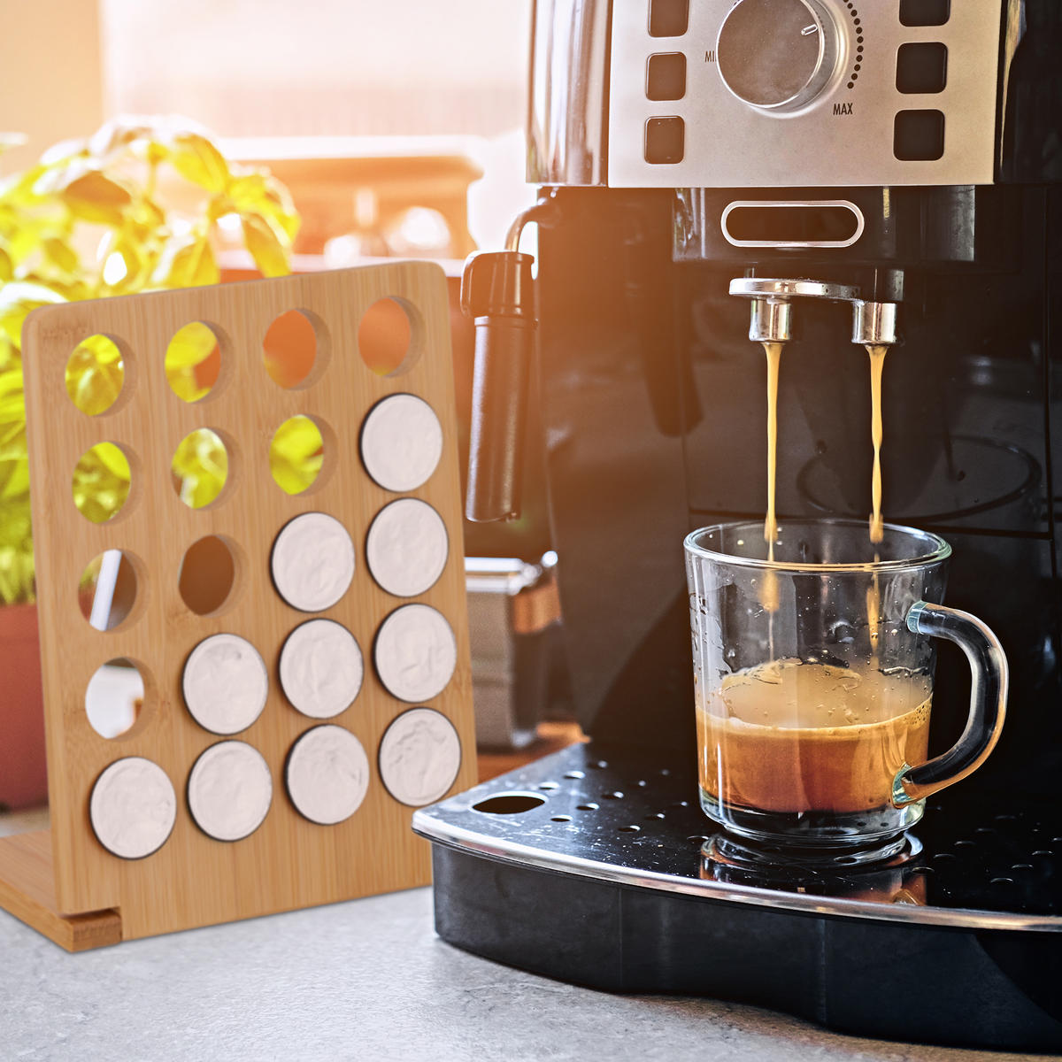 DRŽÁK kapslí - světle hnědá, dřevo (18/23/9cm) - Relaxdays