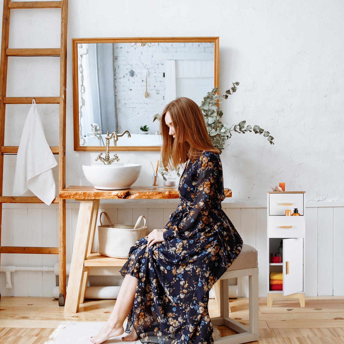 BADEZIMMERSCHRANK - Weiß, Holz/Holzwerkstoff (32/97.5/28cm) - Relaxdays