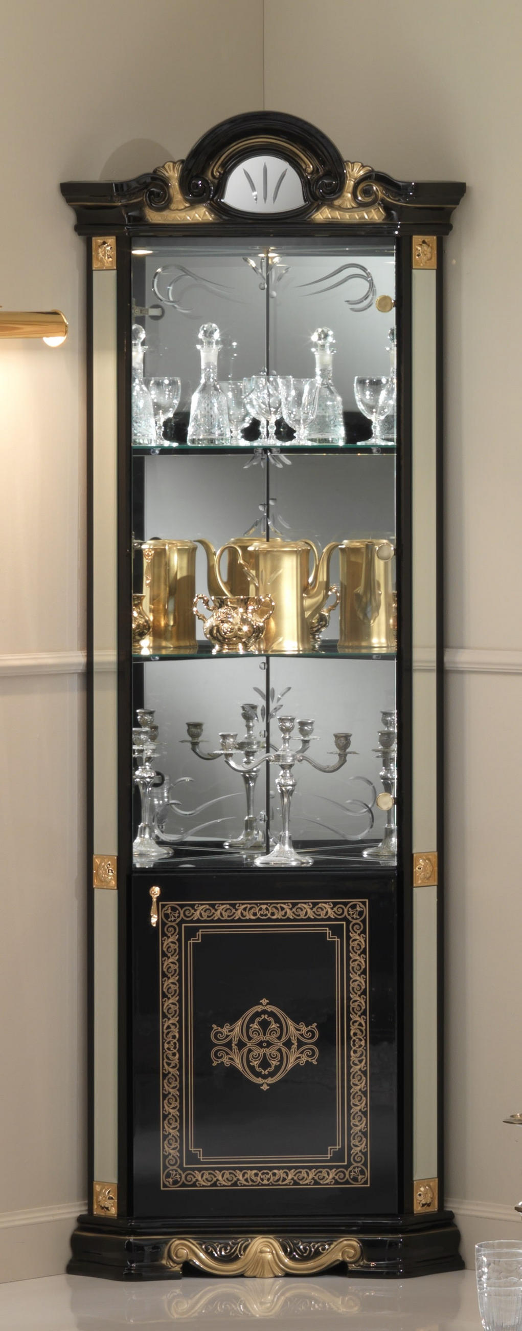 ECKVITRINE BELLA in Schwarz/Gold 2-Türig - Schwarz Hochglanz/Goldfarben, Glas/Holzwerkstoff (64/207/45cm) - Interdesign24