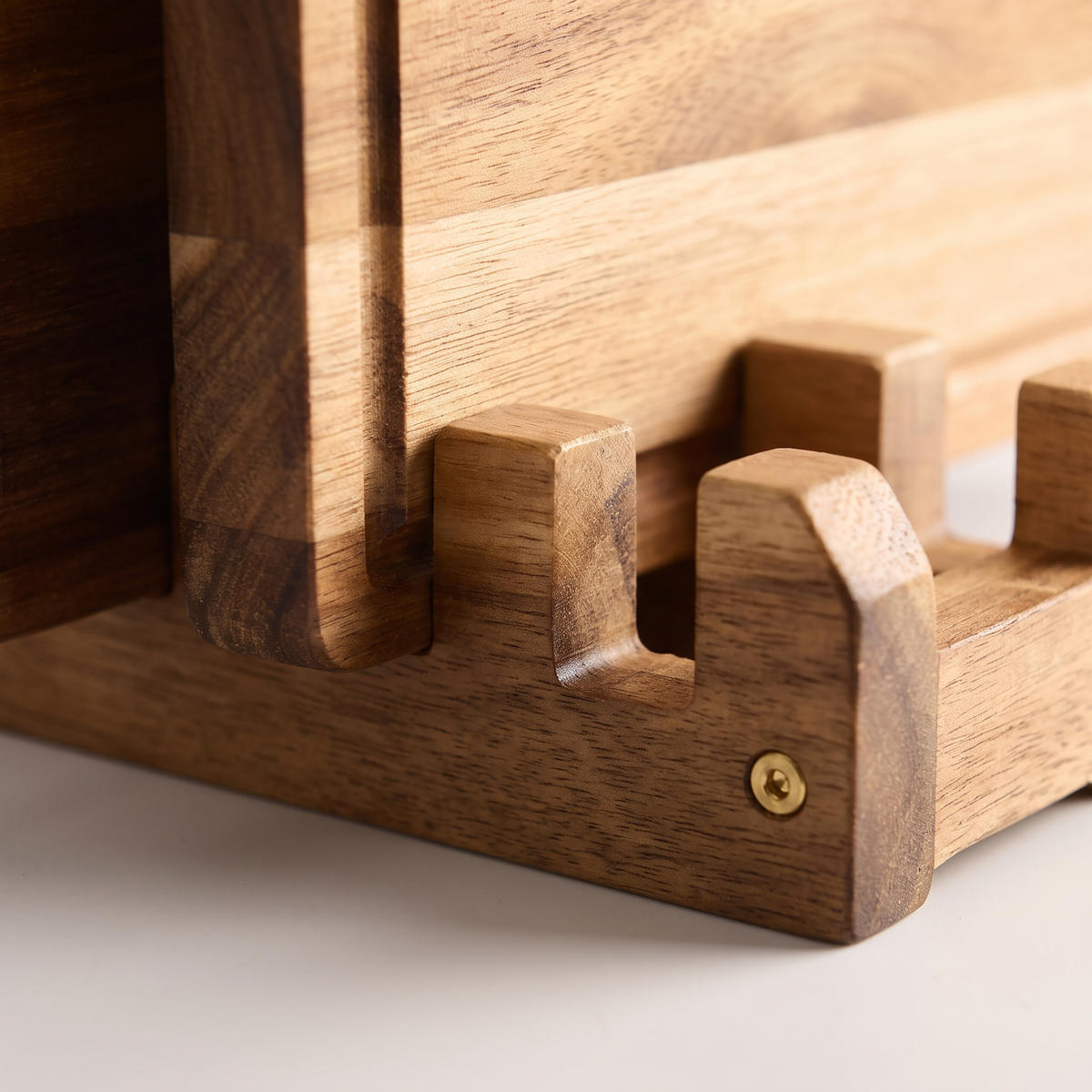 SCHNEIDEBRETT Braun 3er-Set Akazienholz mit Ständer - Braun, Holz (40/30cm) - Relaxdays