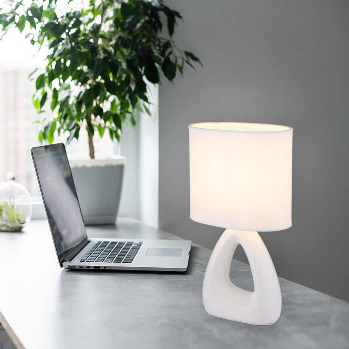 TISCHLEUCHTE Keramik Weiß TRIANGLE - Weiß, Textil (17/10/30cm) - Globo Lighting