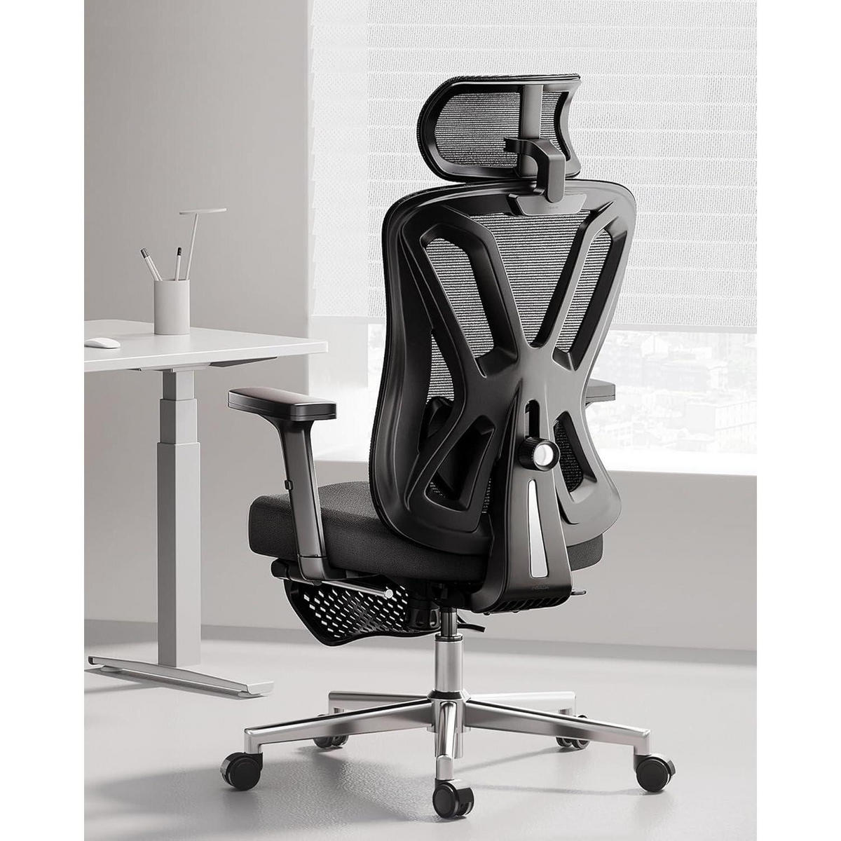 BÜROSTUHL P5 mit Lordosenstütze und Fußstütze Schwarz - Schwarz, Kunststoff (65/107/42cm)