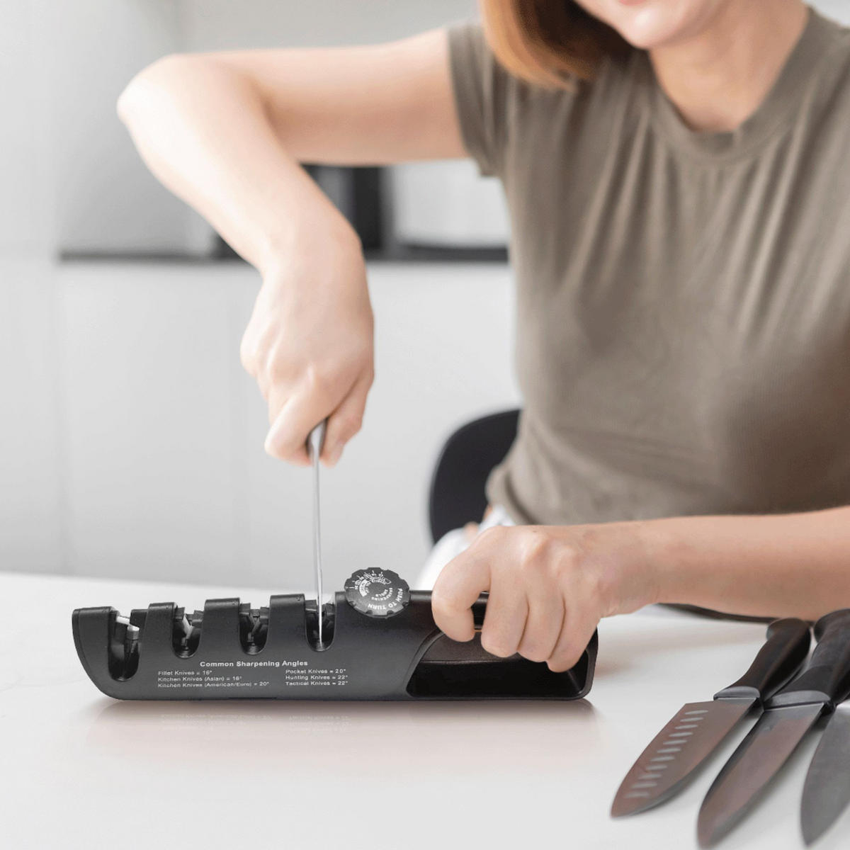 MESSERSCHÄRFER - Schwarz, Keramik - KRUMAD