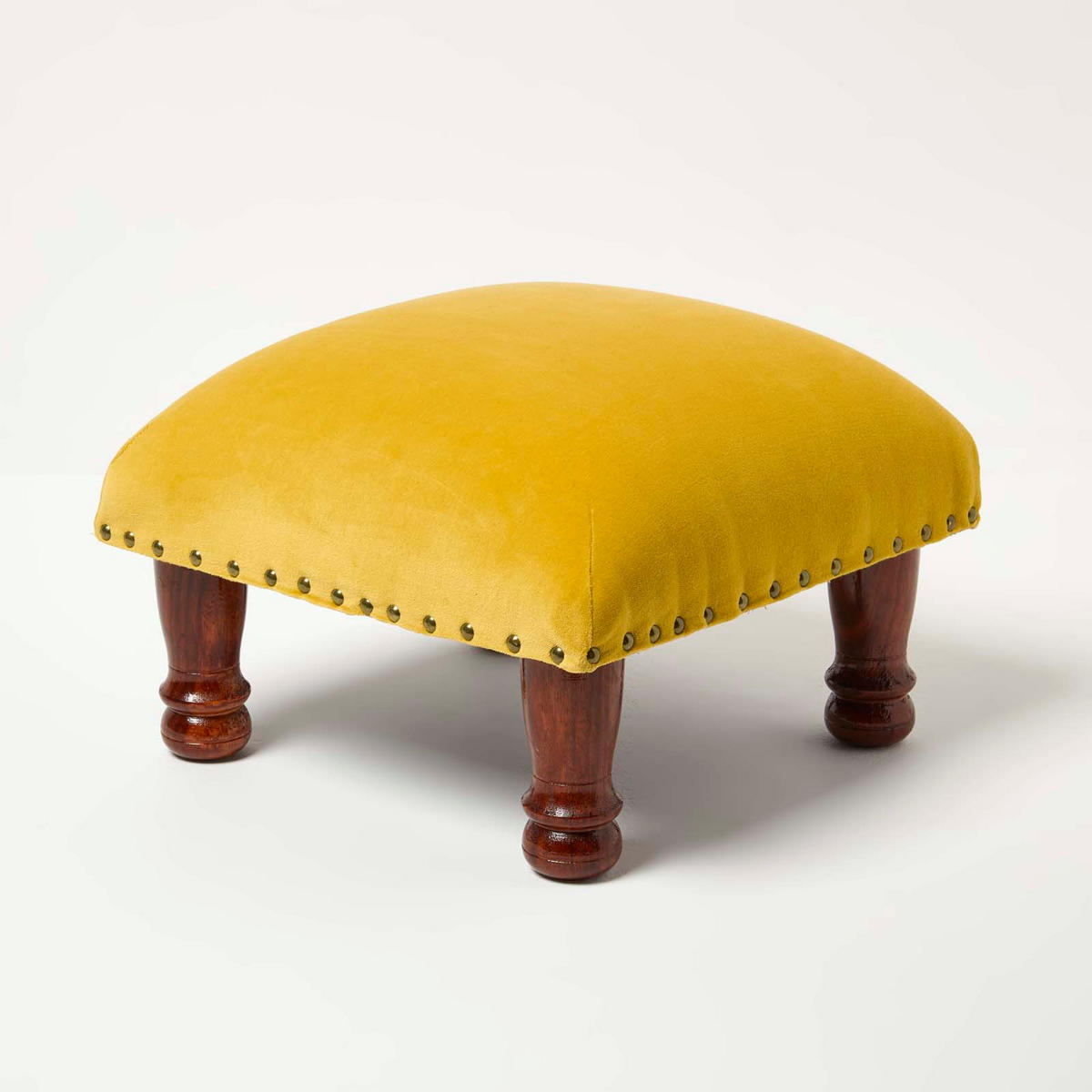 SAMT-HOCKER Mable, senfgelb mit Holzbeinen, 40/40/25 cm - Currygelb, Textil (40/25/40cm) - Homescapes