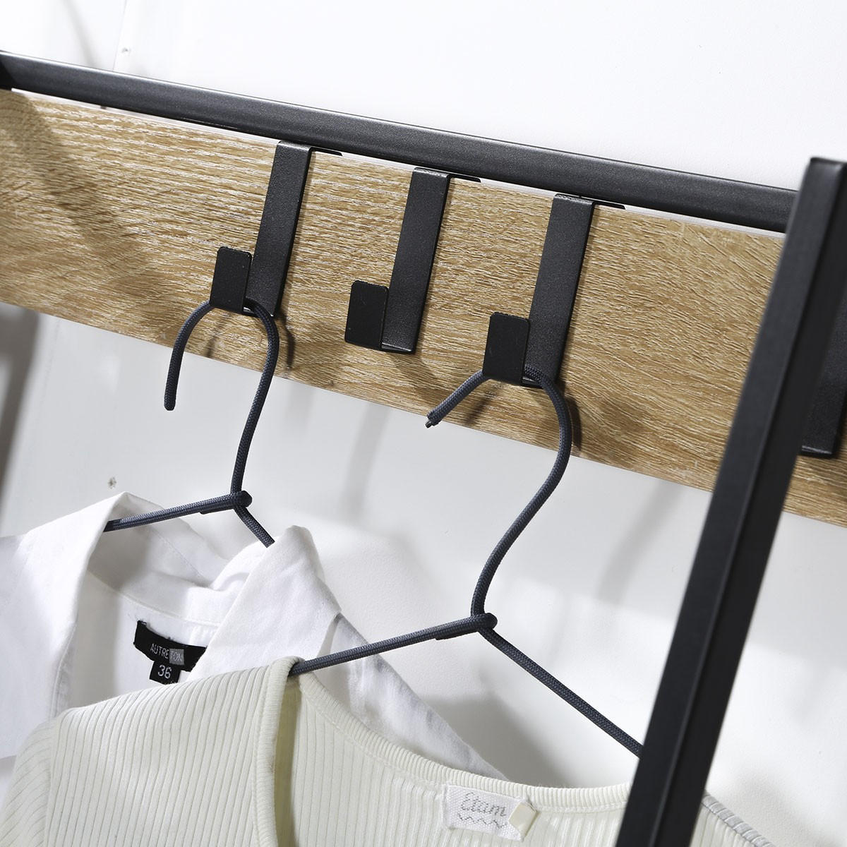 GARDEROBENSTÄNDER mit 5 Regalen, Schuhkasten und Kleiderhaken - Eichefarben, Holzwerkstoff (35/160/20.5cm) - Calicosy