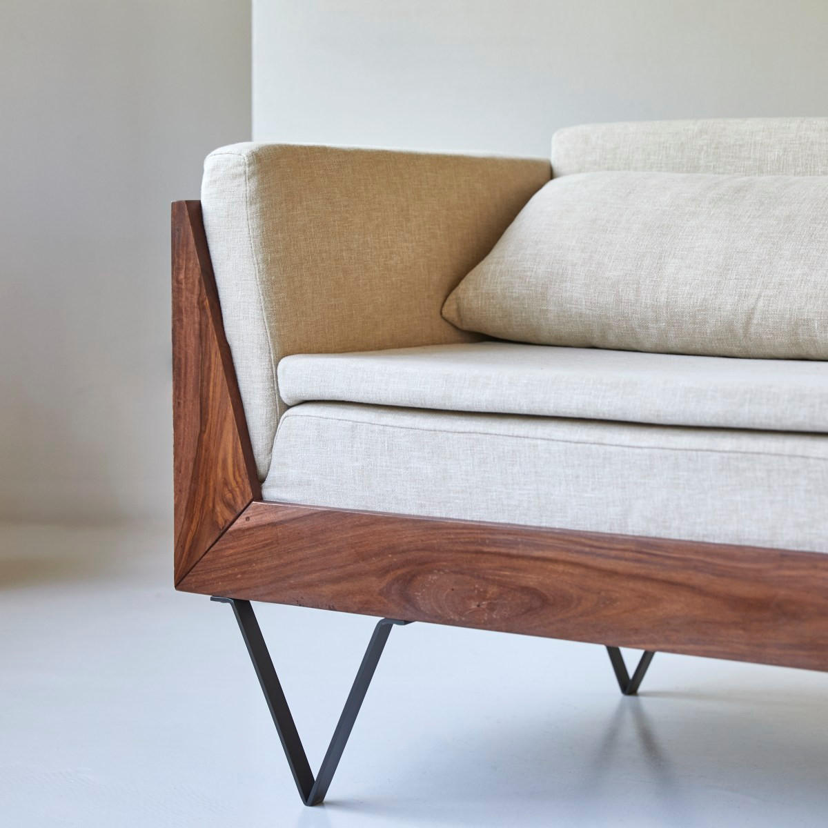 SOFA Metric Beige aus Stoff - Beige, Textil (140/70/67cm) - Tikamoon