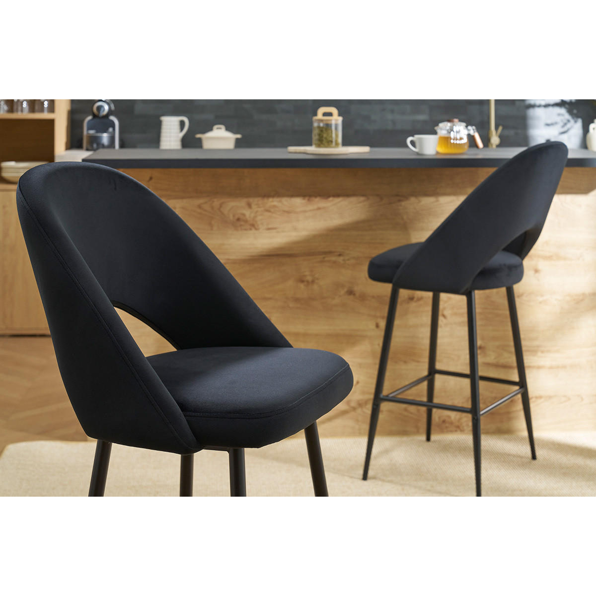 BARHOCKER Samt Schwarz Metall H65 cm 2er-Set COSETTE - Schwarz, Textil (54/103.5/51.5cm) - Miliboo