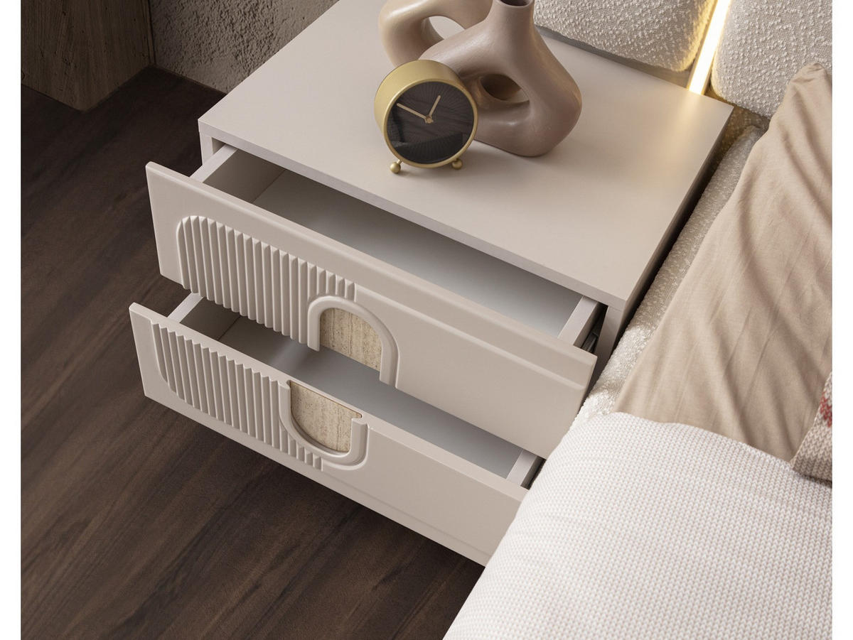 BETTANLAGE VALORIA Schlafzimmer-Set, 5-teilig, Creme, Bett mit Kopfteil 2 Nachttischen Kommode und Kleiderschrank - Creme, Leder/Holzwerkstoff (160/200cm) - Villa Möbel