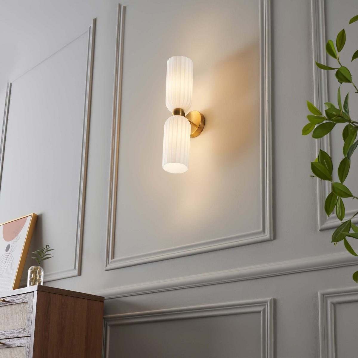 WANDLEUCHTE Leonora, Messing und Weiß, 42.5cm - Messingfarben, Glas (10/42.5/16cm) - KOSILUM