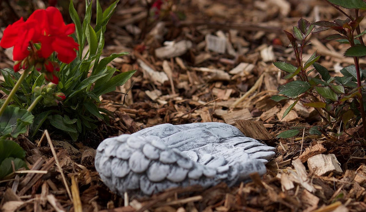 STEINFIGUR Grabschmuck Engel Flügel frostfest massiver Steinguss - Grau, Stein (28/7/16cm) - stoneandstyle