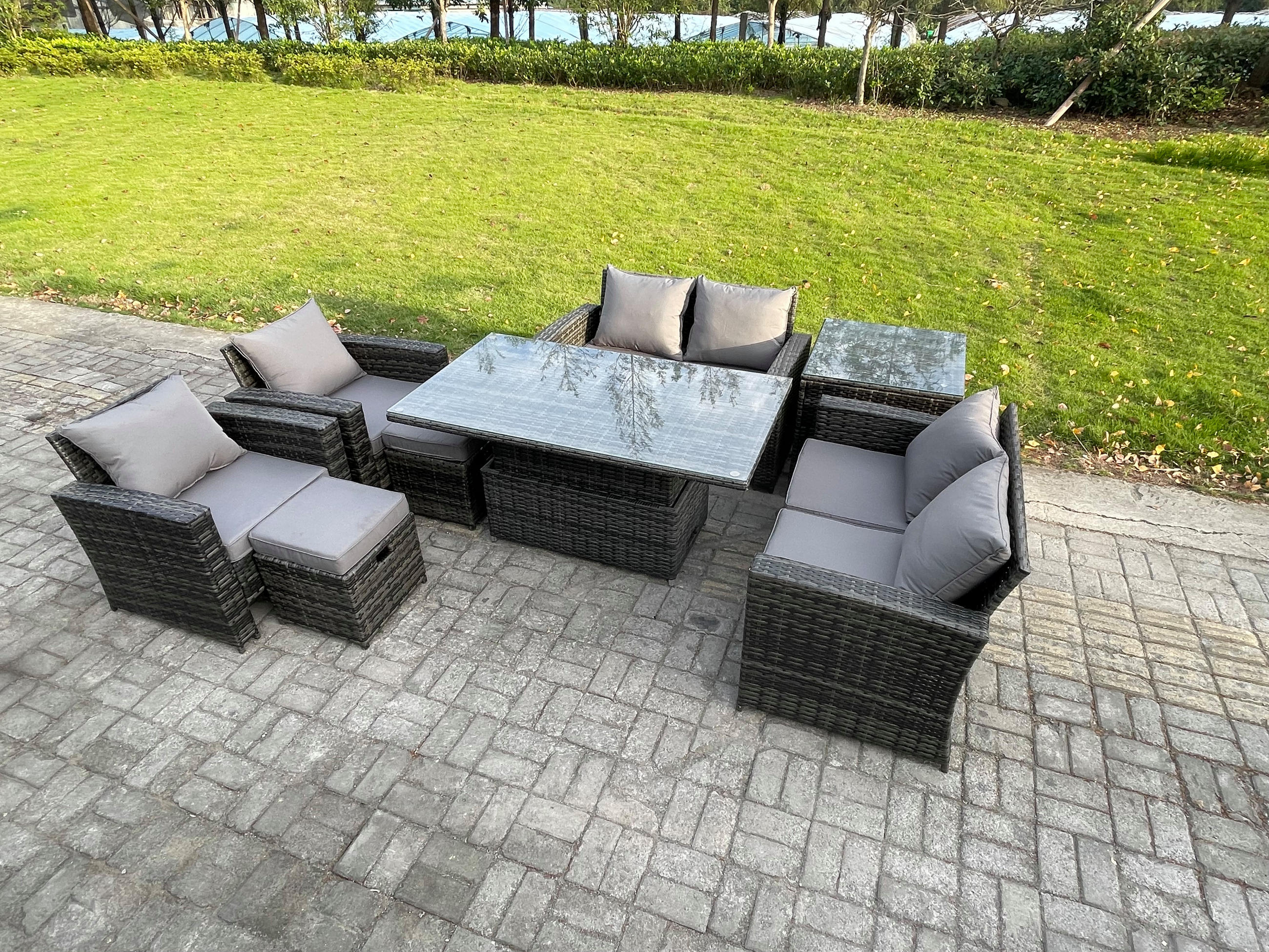 GARTENMÖBEL-SET HÖHENVERSTELLBARER ESSTISCH SOFA SET MIT DOPPELSITZ-SOFA 2 KLEINER HOCKER Polyrattan Dunkelgrau Gemischt 8-Sitzer - Dunkelgrau, Metall - Fimous