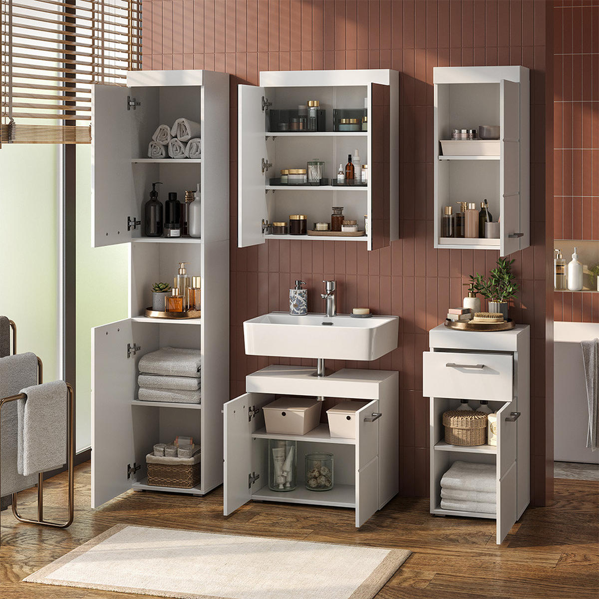 KÚPEĽŇOVÁ SKRINKA Luna biely 37 x 190 cm - biela, kompozitné drevo (37/190/32.6cm) - Vicco