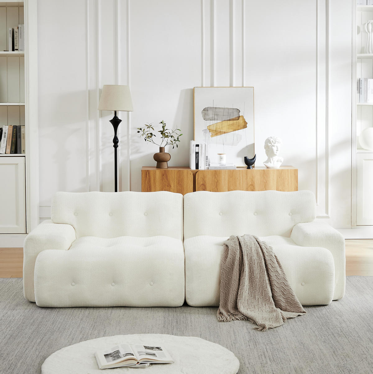 2-SITZER-SOFA 224/104/66 cm mit ergonomischer Polsterung, breiten Armlehnen und Chenille-Bezug, Beige - Beige, Textil (224/66/104cm) - Redom
