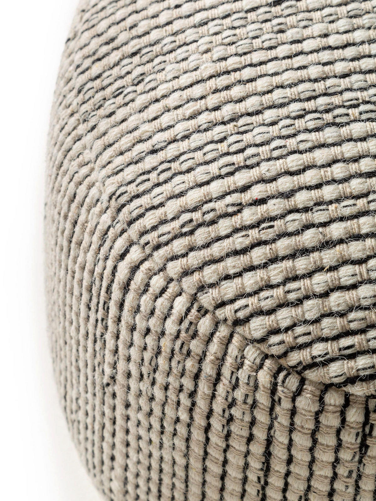 WOLL-POUF handgefertigt Rocco Beige/Schwarz 55x55x30 cm - Beige, Textil (55/30/55cm) - benuta Pure