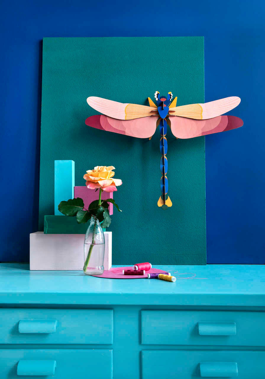 WANDDEKO Rosenlibelle 47/8 cm - Blau/Pink, Wellpappe (47/8/36cm) - KUNSTLOFT