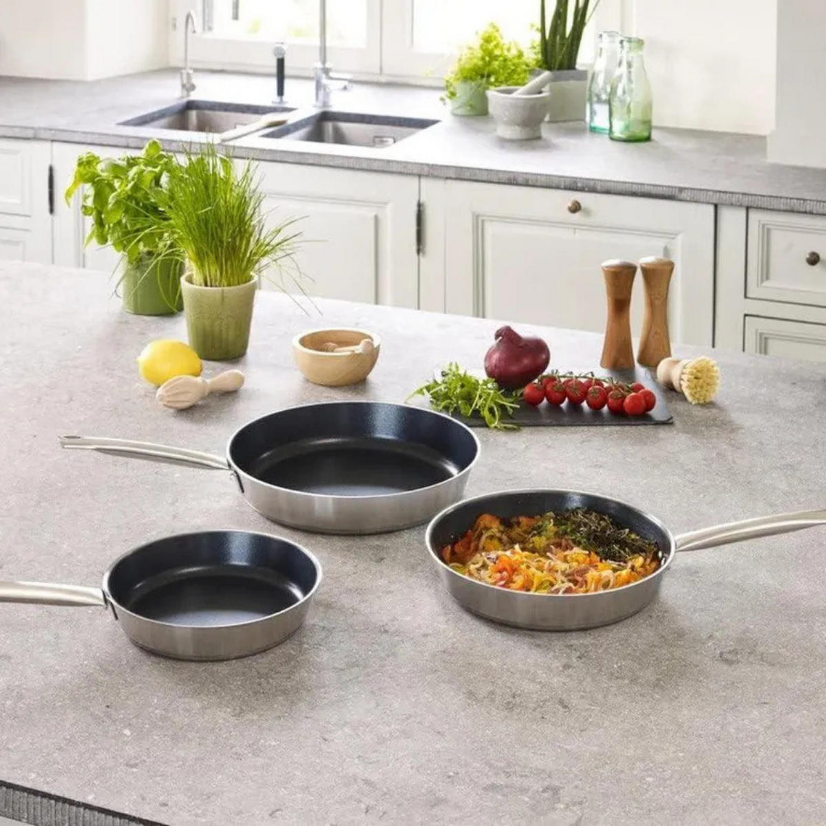 PFANNENSET Santiago 3-teilig Edelstahl Silber 20/24/28 cm - Silberfarben, Metall - Brabantia