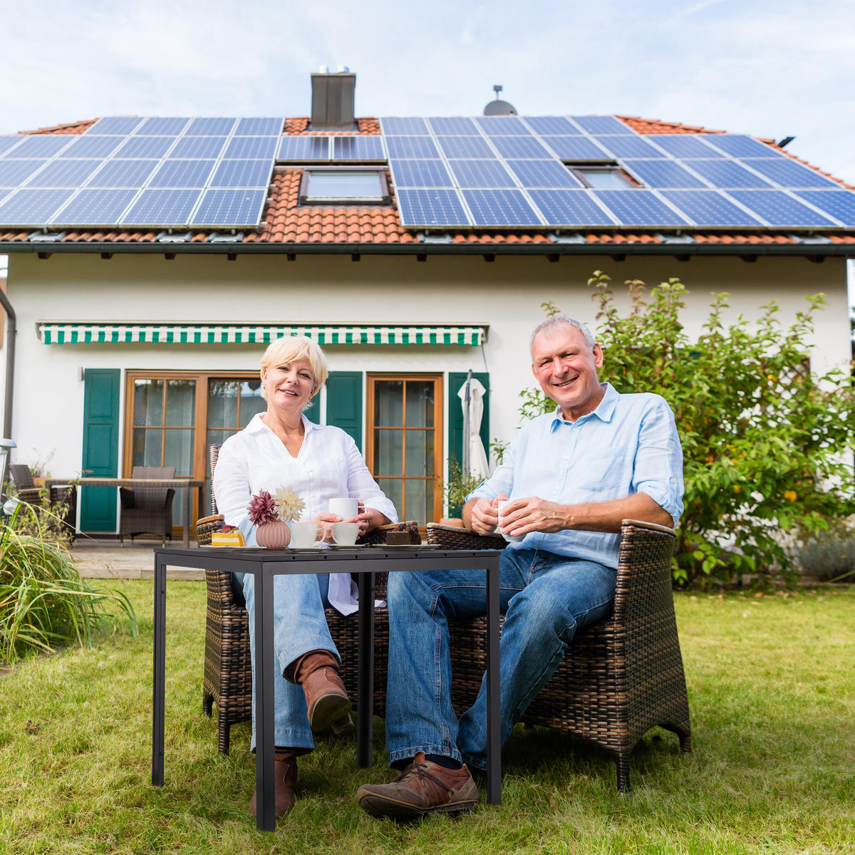 GARTENTISCH - Schwarz, Kunststoff/Metall (78/78/74cm) - Relaxdays