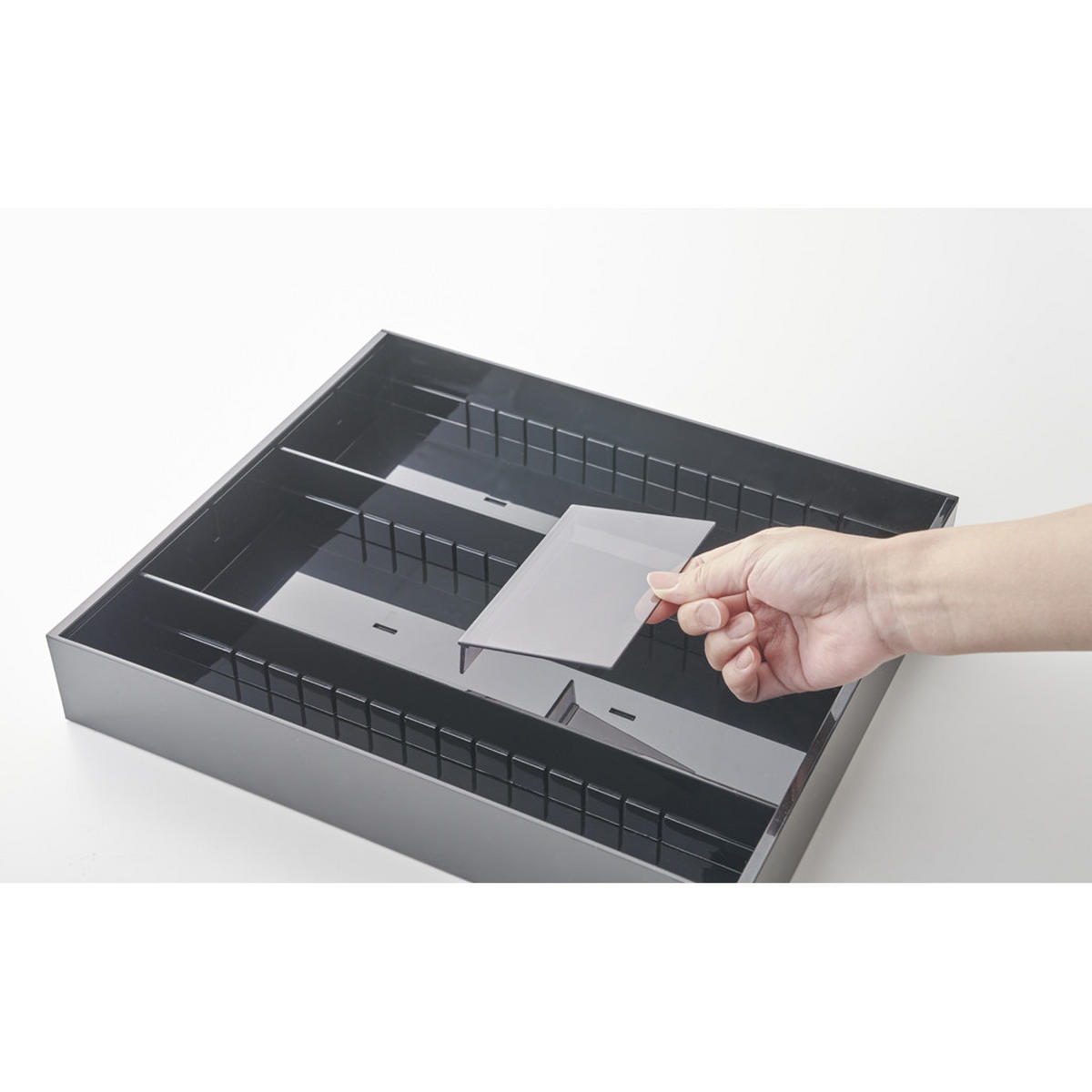 BESTECKORGANIZER 5416 Schwarz Kunststoff 30–47,5 x 35 x 5,5 cm - Schwarz, Kunststoff (47.5/5.5/35cm) - Yamazaki