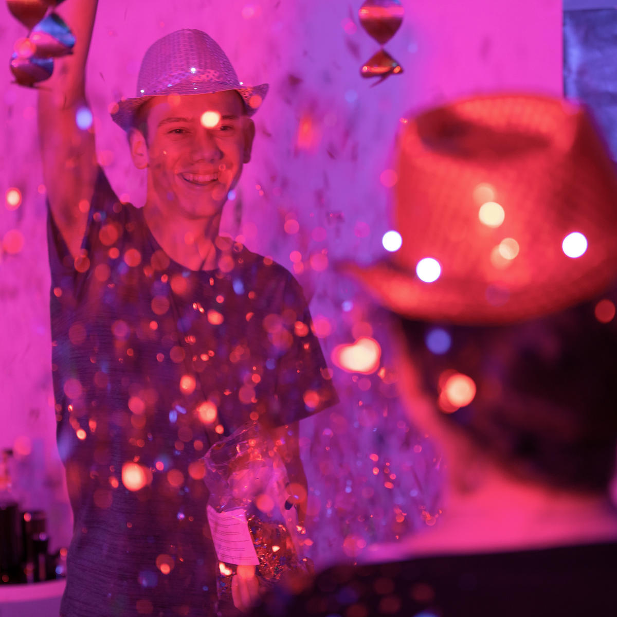 KONFETTI - Multicolor, Metall (27/5/17cm) - Relaxdays