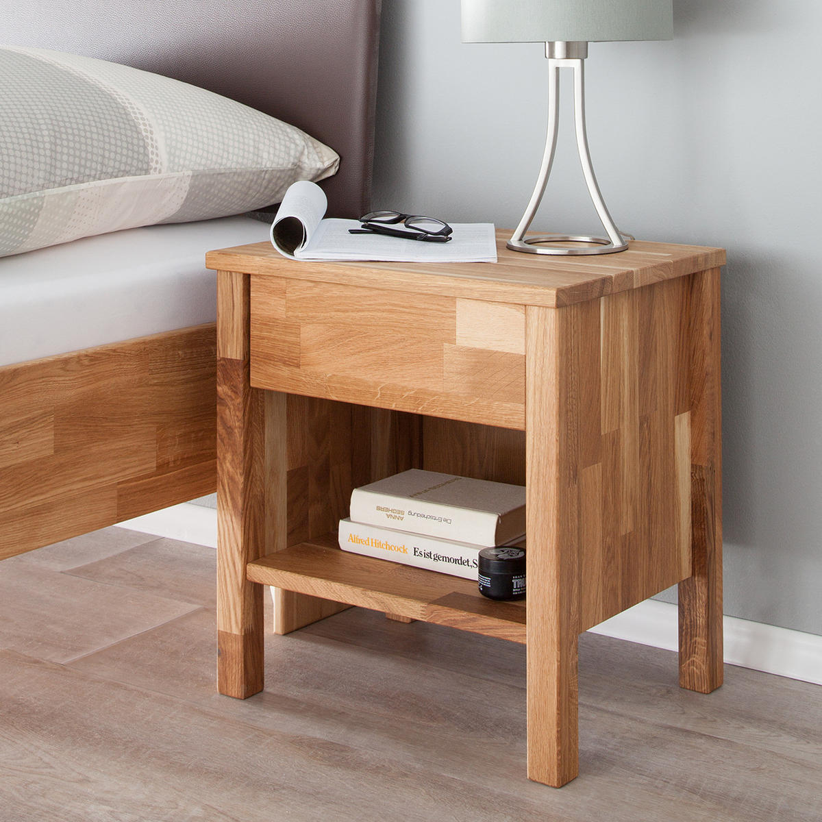 NACHTKOMMODE - Eiche massiv - geölt - Eichefarben, Holz (47/49/37cm) - home24