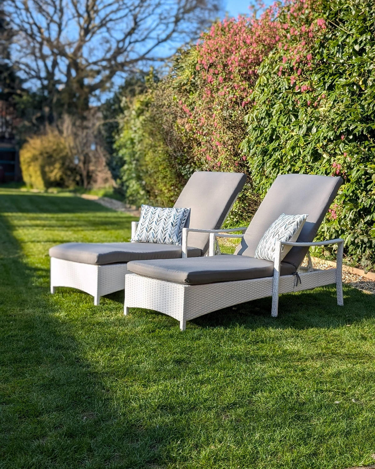 GARTENLIEGE weiß/gruau Vasto - Weiß/Grau, Kunststoff (63/96/158cm) - Beliani