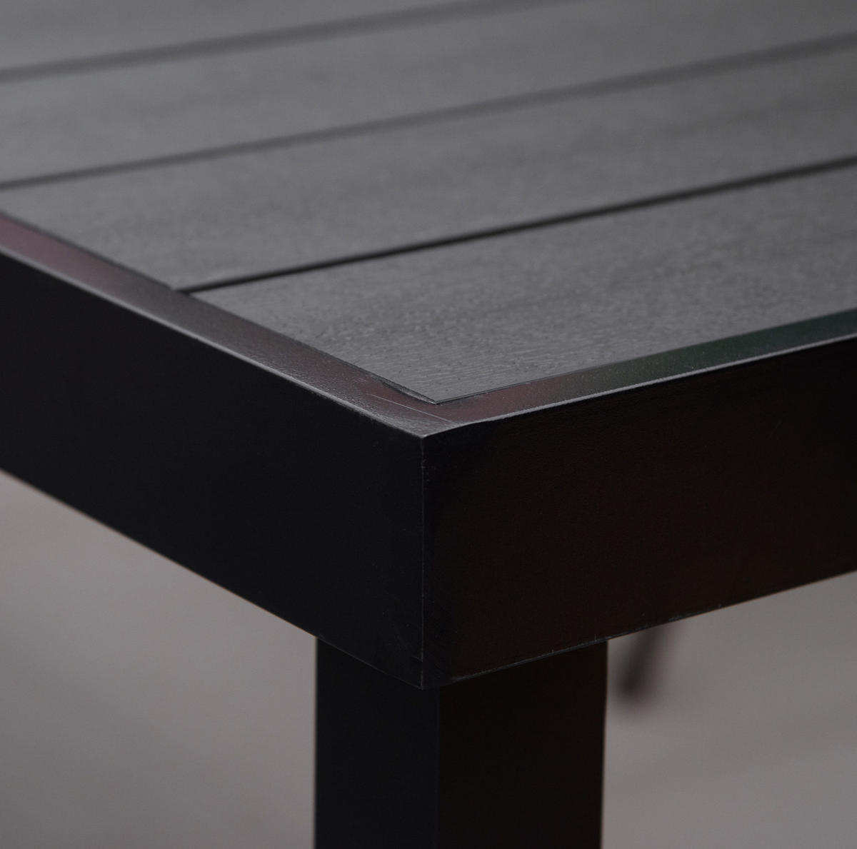 GARTENTISCH aus Aluminium 190x90x74 cm Schwarz mit Holzoptik und verstellbaren Fußpolstern - Schwarz, Metall (190/90/74cm) - Modfu