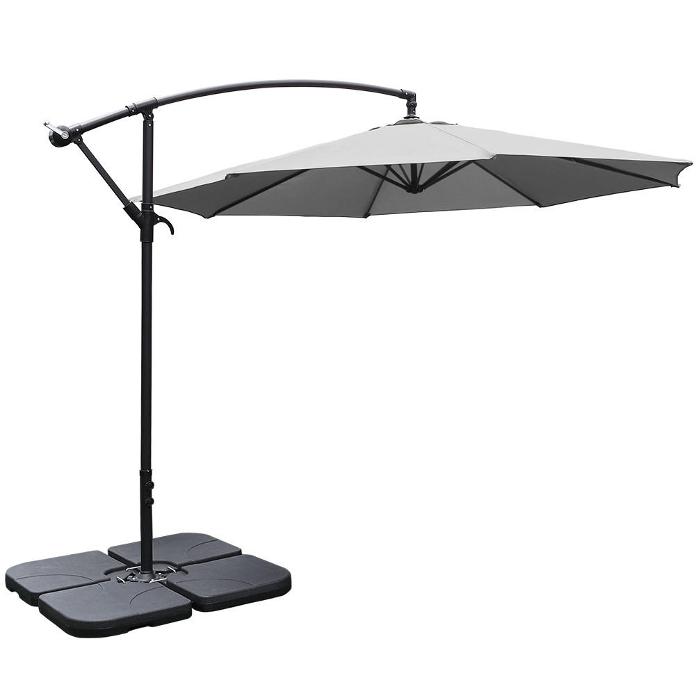 AMPELSCHIRM mit befüllbarer Kunststoff-Sockel und Kreuzständer aus Polyester Metall in Hellgrau drehbar 360° neigbar 60° 3 x 2.6m - Grau, Metall (300/240cm) - Livingandhome