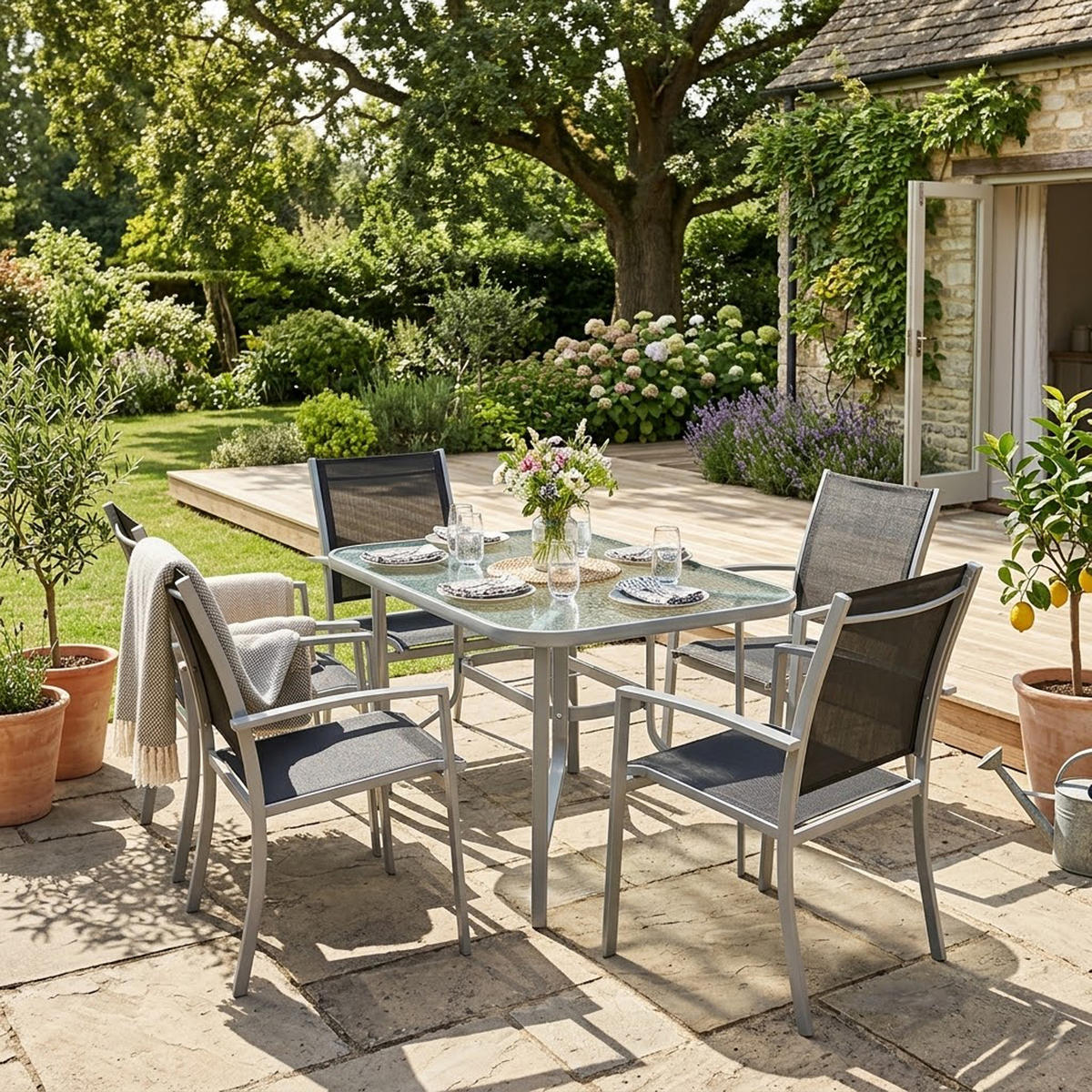 GARTEN-GARTEN-GARNITUR Leeds - Gartenessgruppe für 4 Personen - Gartenmöbel Set 5-teilig, Metall + Kunstgewebe schwarz - Schwarz, Metall - TPFGarden