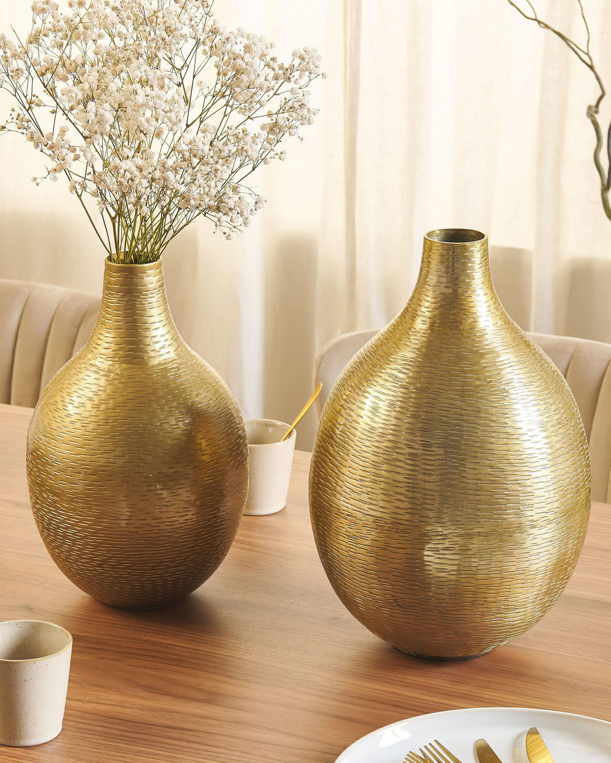 BLUMENVASE Aluminium gold Mohenjo - Goldfarben, Metall (35cm) - Beliani