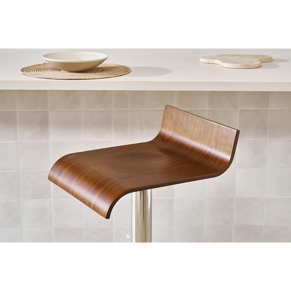 BARHOCKER aus Holz v2 Farbe Wenge SURF - Braun, Holz (41.5/89.5/34cm) - Miliboo