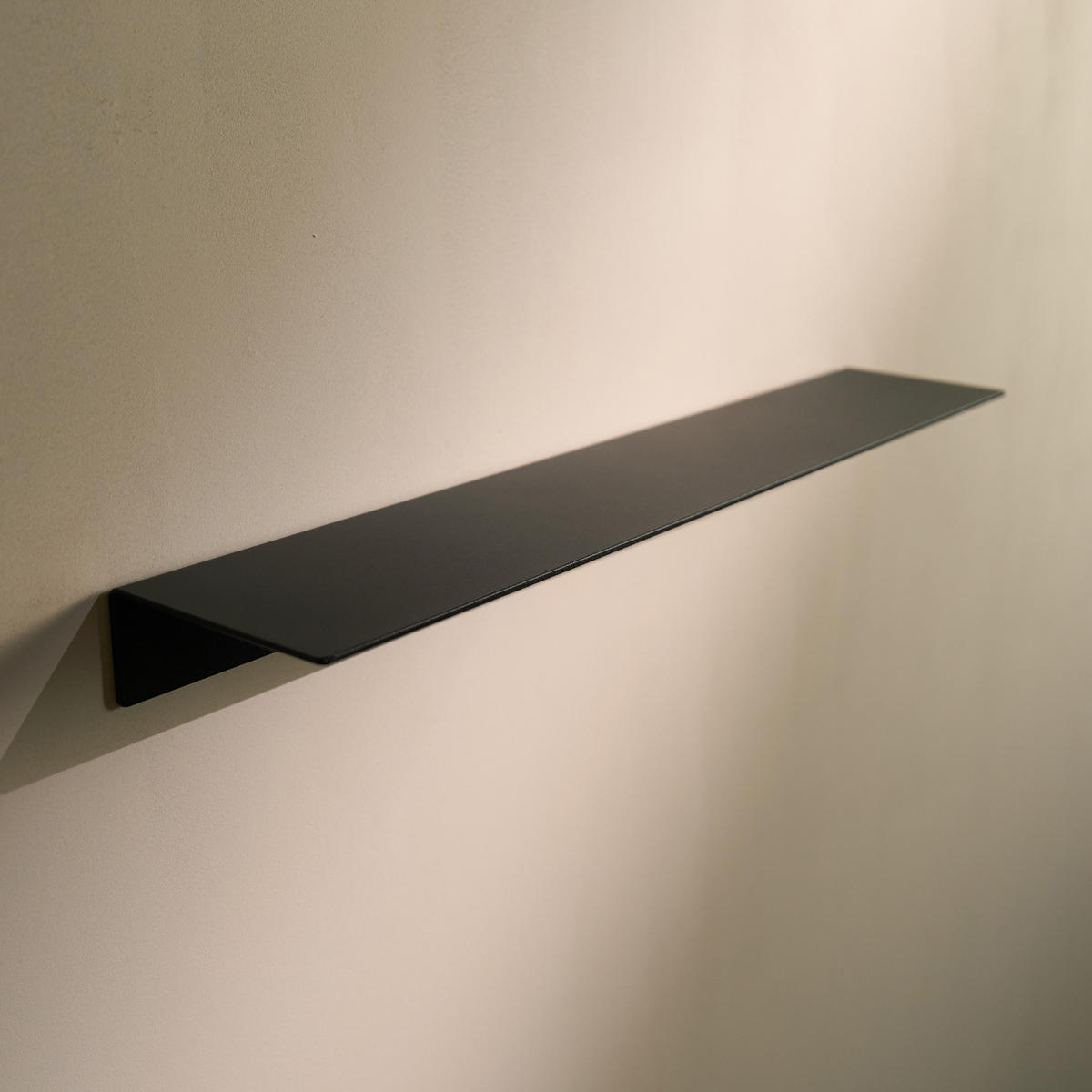 WANDREGAL OHNE BOHREN 58 cm Schwarz - Schwarz, Metall (58/5/11cm)