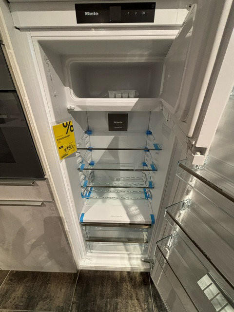 Miele KÜHLSCHRANK K7444D - Miele